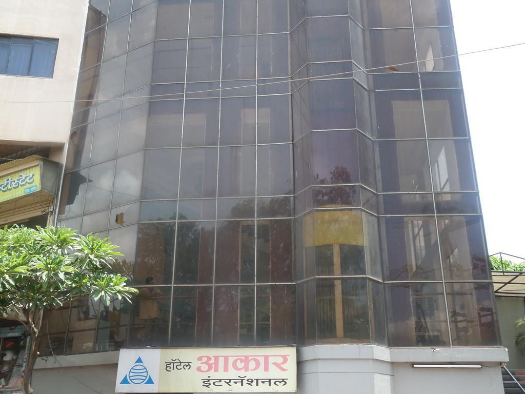 Oyo Flagship 37830 Hotel Aakar International Satara Exterior foto